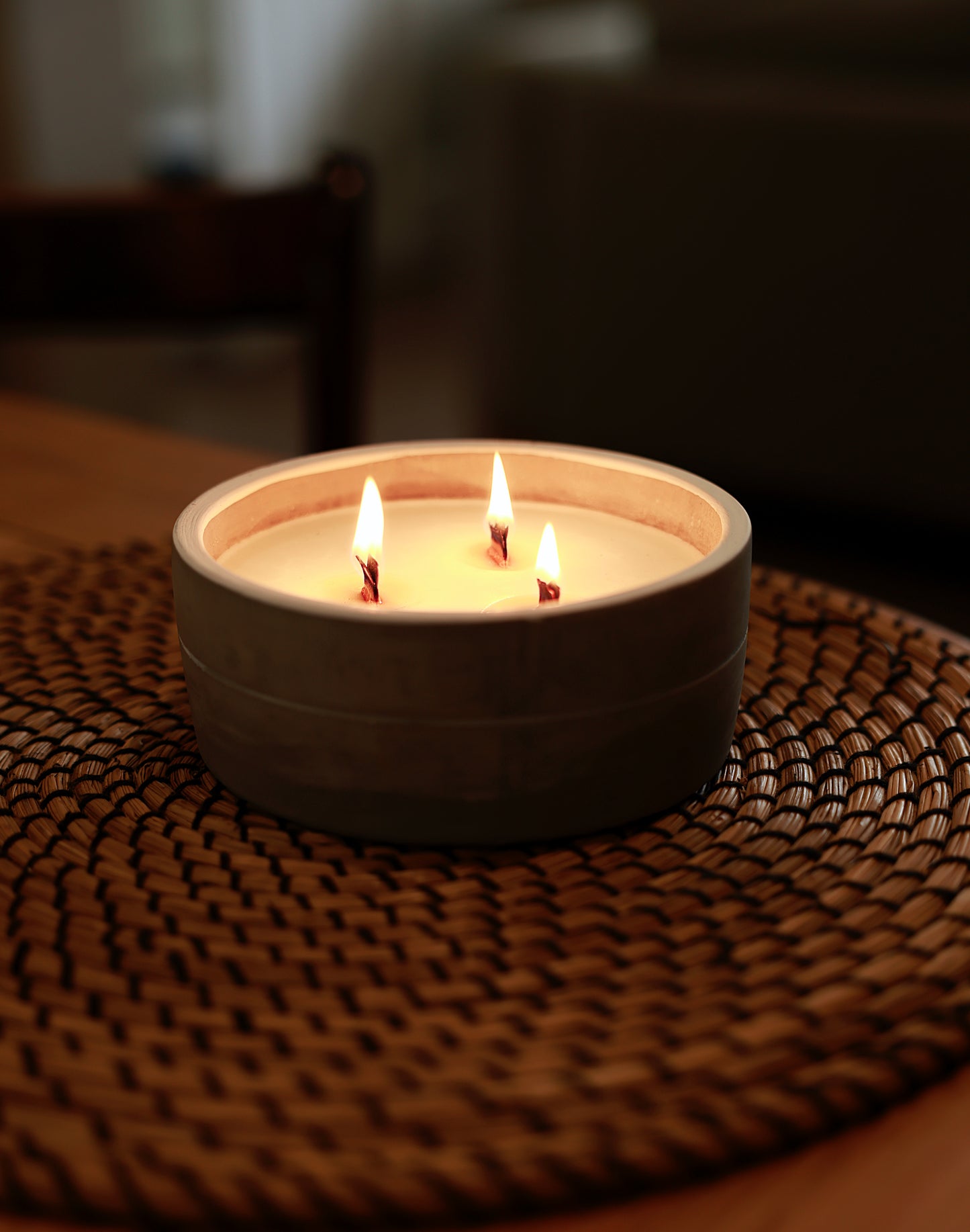 Wooden Wick Concrete Candle - Patchouli & Dark Amber